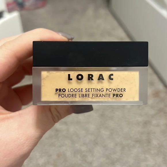Lorac Loose Setting Powder - Picture 4 of 6